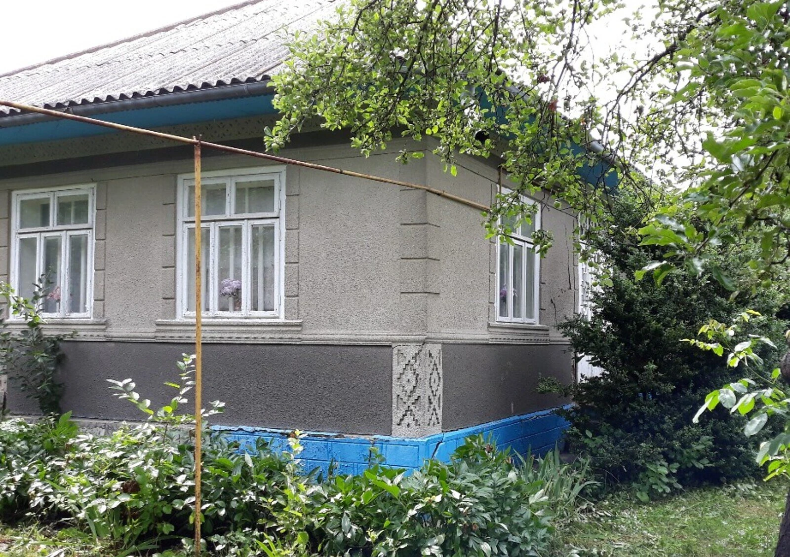 Будинок, Ленківці (Кельменці): 35 соток, веранда, гараж