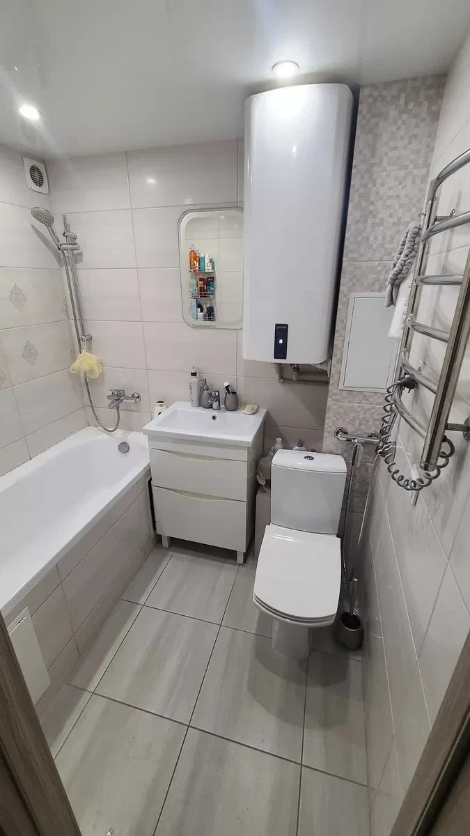 2-кімнатна квартира, Слов'янськ: євроремонт, лоджія на дві кімнати, фото 5
