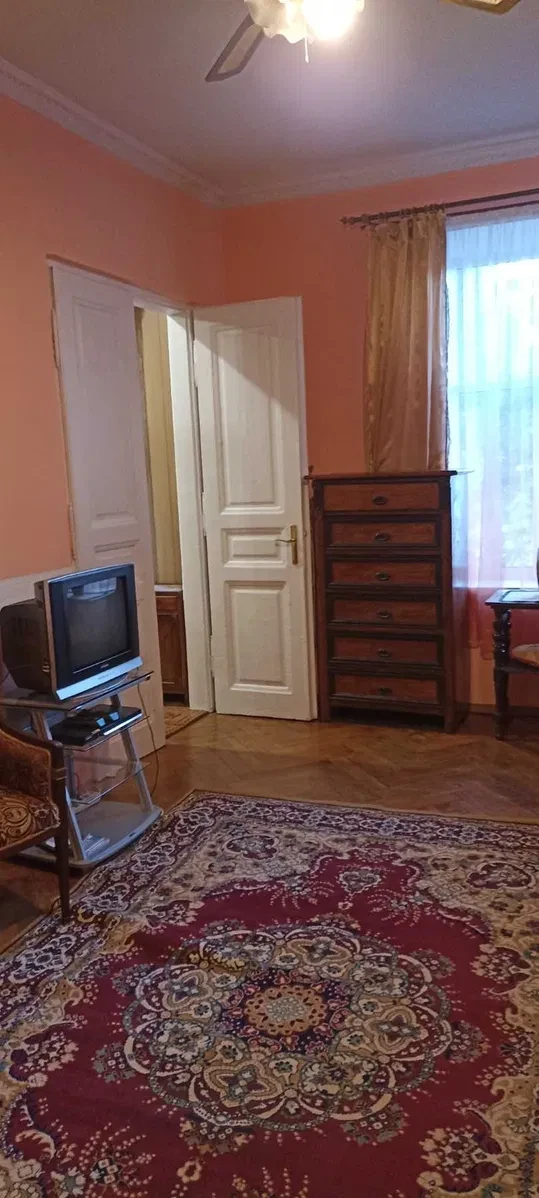 1-кімнатна квартира, Галицький: автономне газове опалення, зелений двір, фото 5