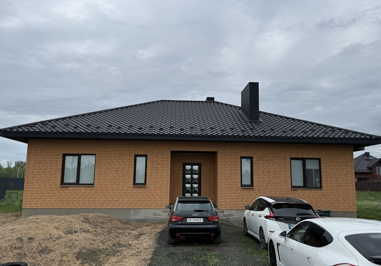 Дом, Рованцы: дизайнерское оформление, терраса, 12 соток