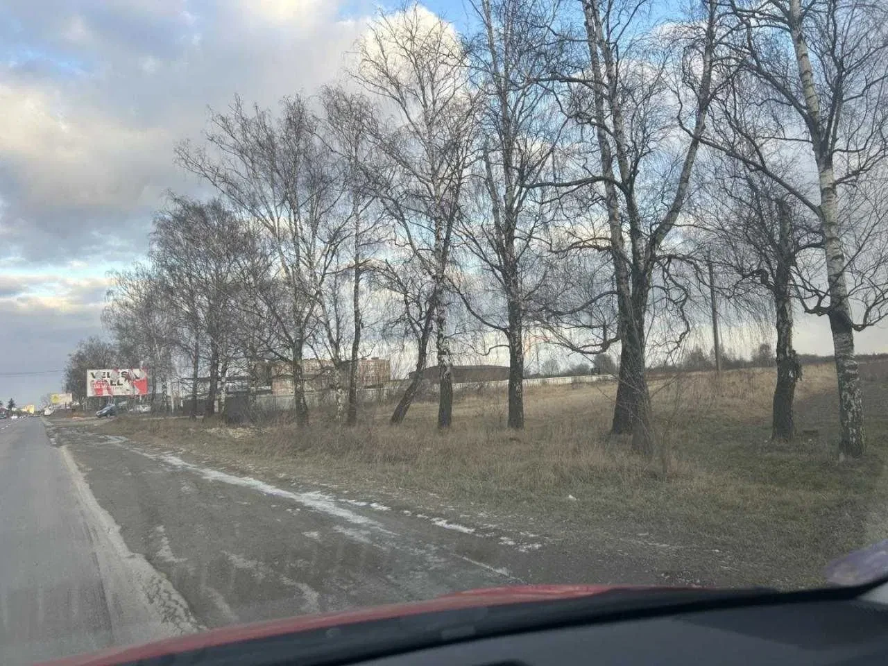 Участок 50 соток, Драгомирчаны: у трассы, заезд для фур, фото 2