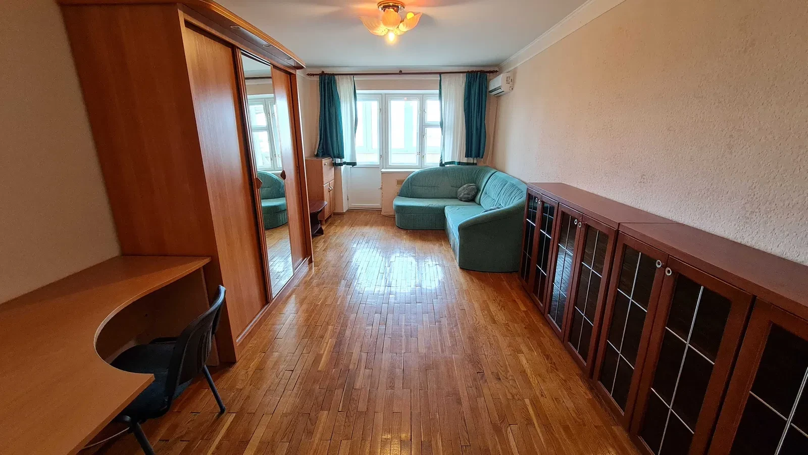 3-кімнатна квартира, Дарницький: метро Осокорки, 3 балкони - фото 4
