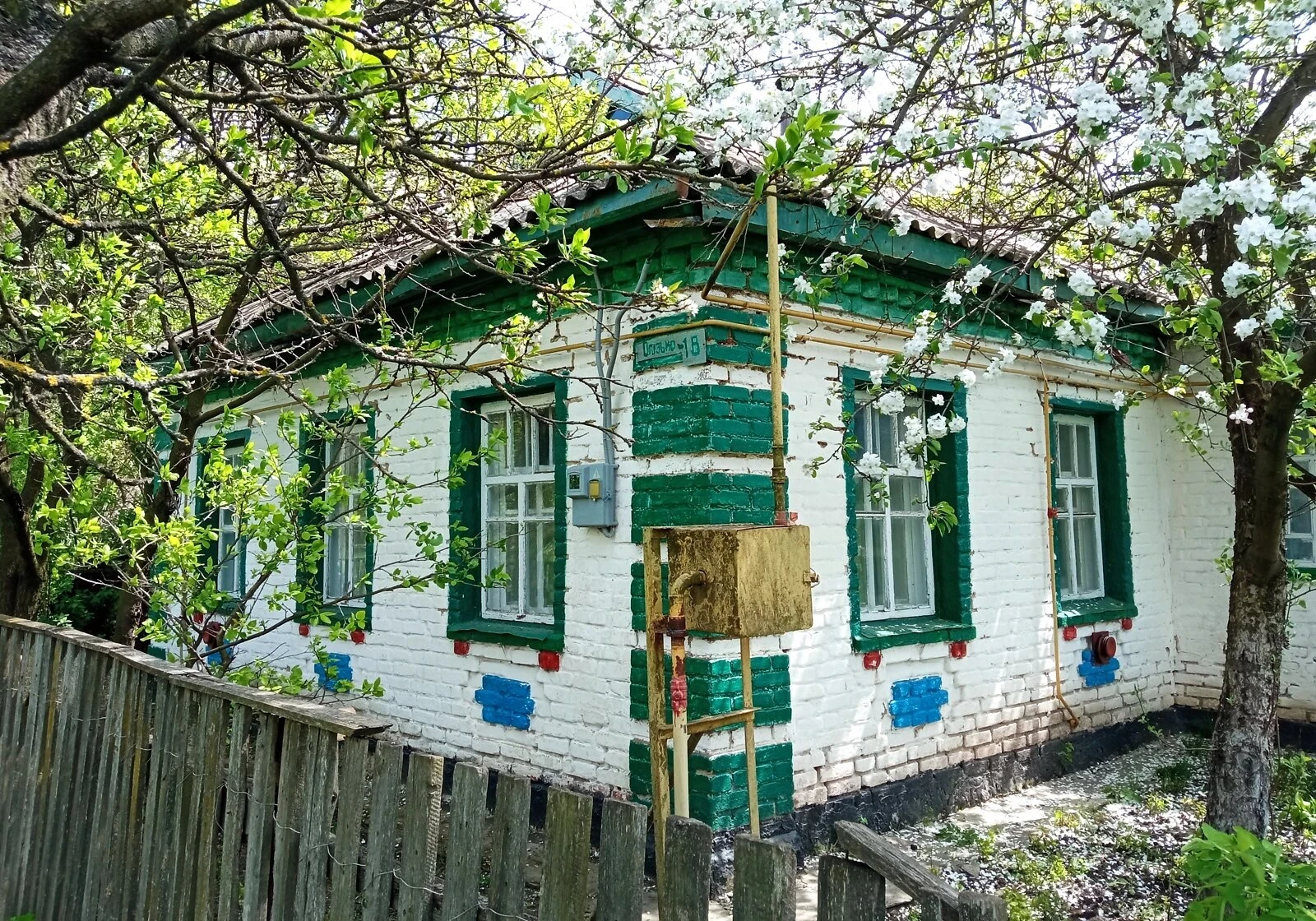 Будинок, Красносілля: ділянка 51 сотка, криниця, торг можливий