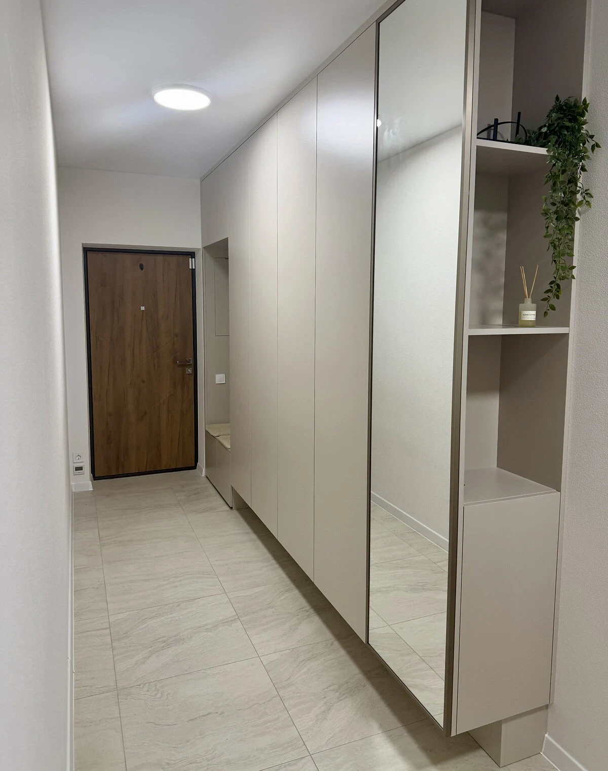 2-кімнатна квартира, Ірпінь: резервне живлення, вода й опалення без світла