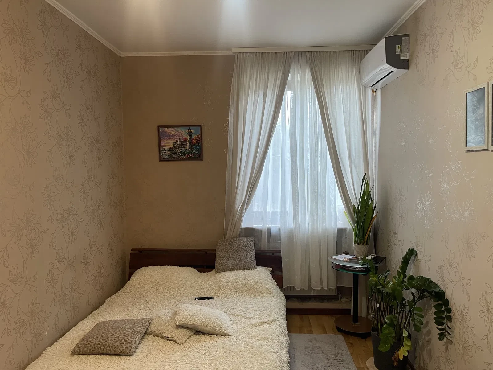 2-комнатная квартира, Мукачево: евроремонт, парковочное место под навесом