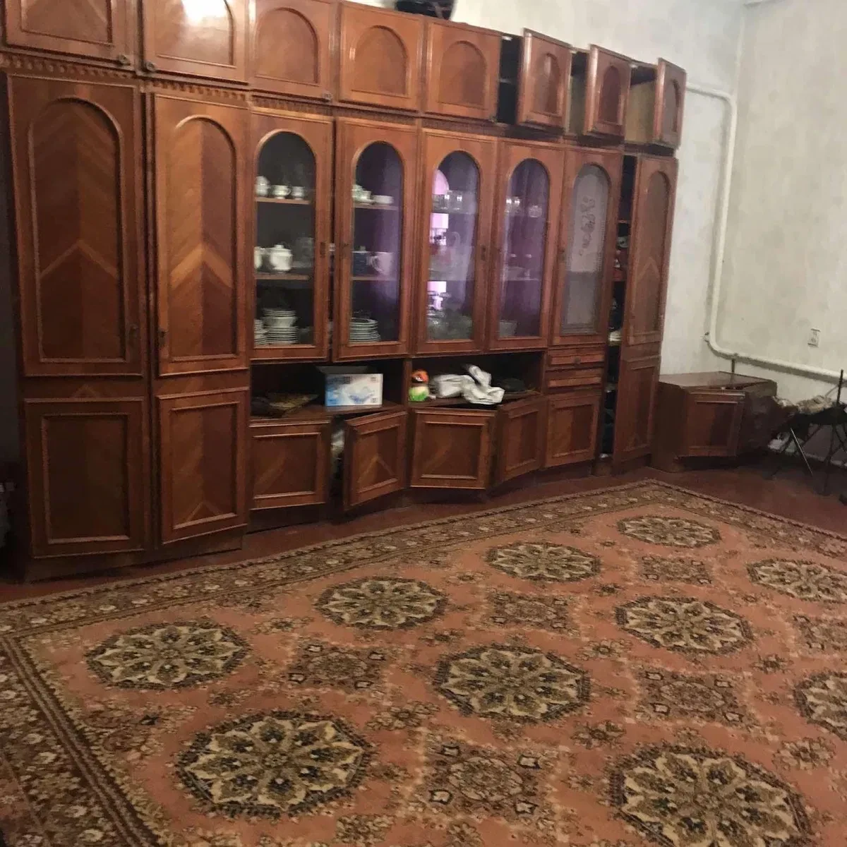 Будинок, Сновськ: гараж під мікроавтобус, ангар 50 м², сад