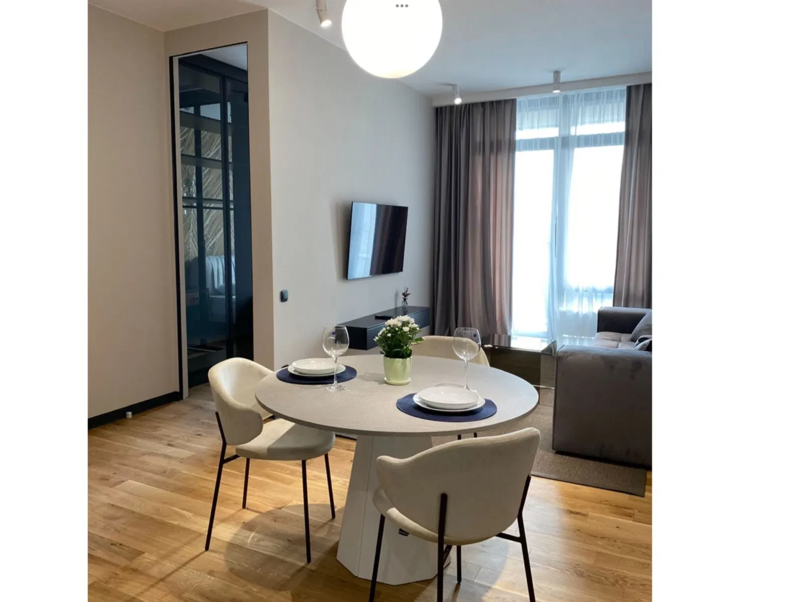 2-кімнатна квартира у ЖК Тетрис 2: дизайнерський ремонт, резервне живлення - фото 3