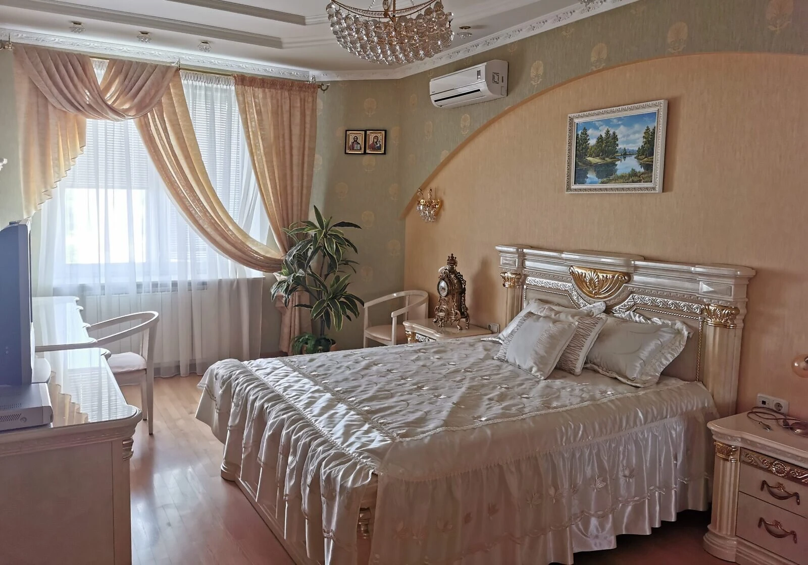 3-кімнатна квартира, Оболонь: кухня-студія, опалення без світла, фото 4