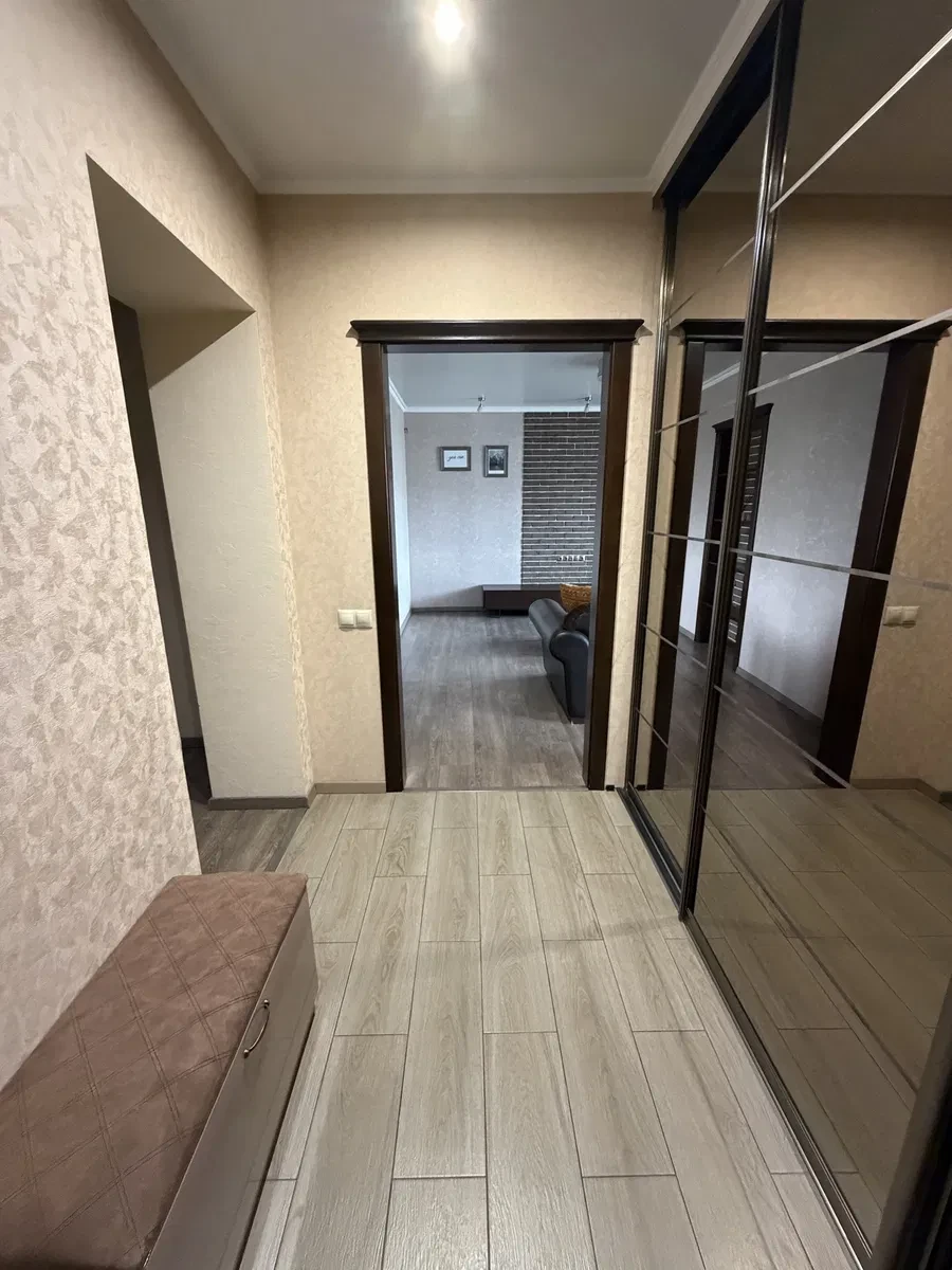 3-кімнатна квартира у ЖК Центральний: панорамний вид на річку - фото 2