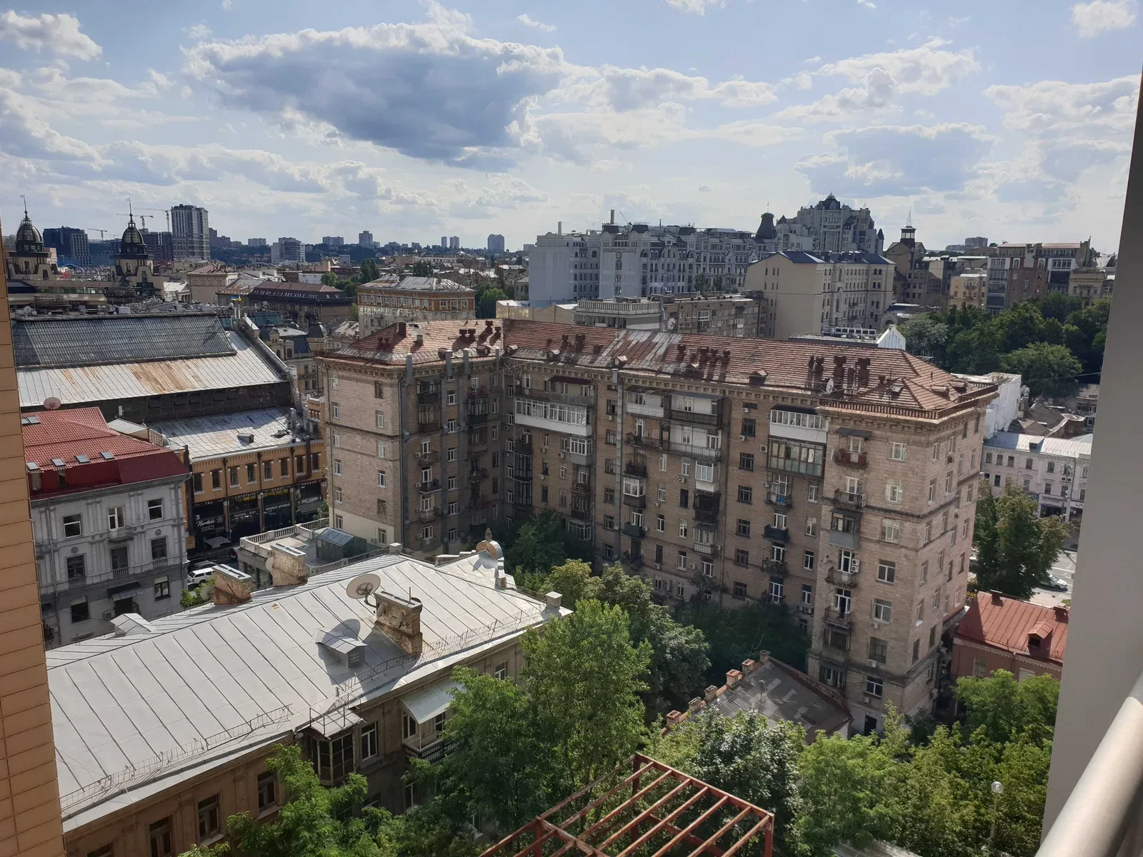 5-кімнатна квартира у ЖК Капітолій: панорамні вікна, підземний паркінг - фото 3
