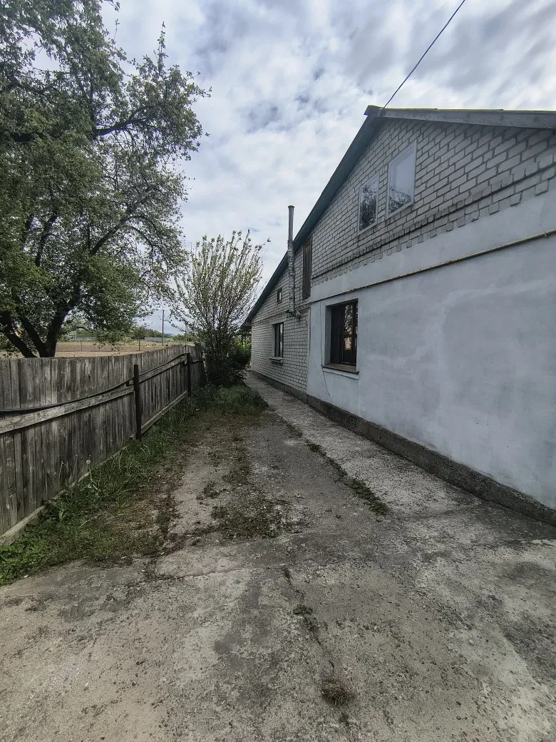 2-кімнатна квартира, Княжичі: тераса, гараж, подвір’я 2 сотки, фото 2