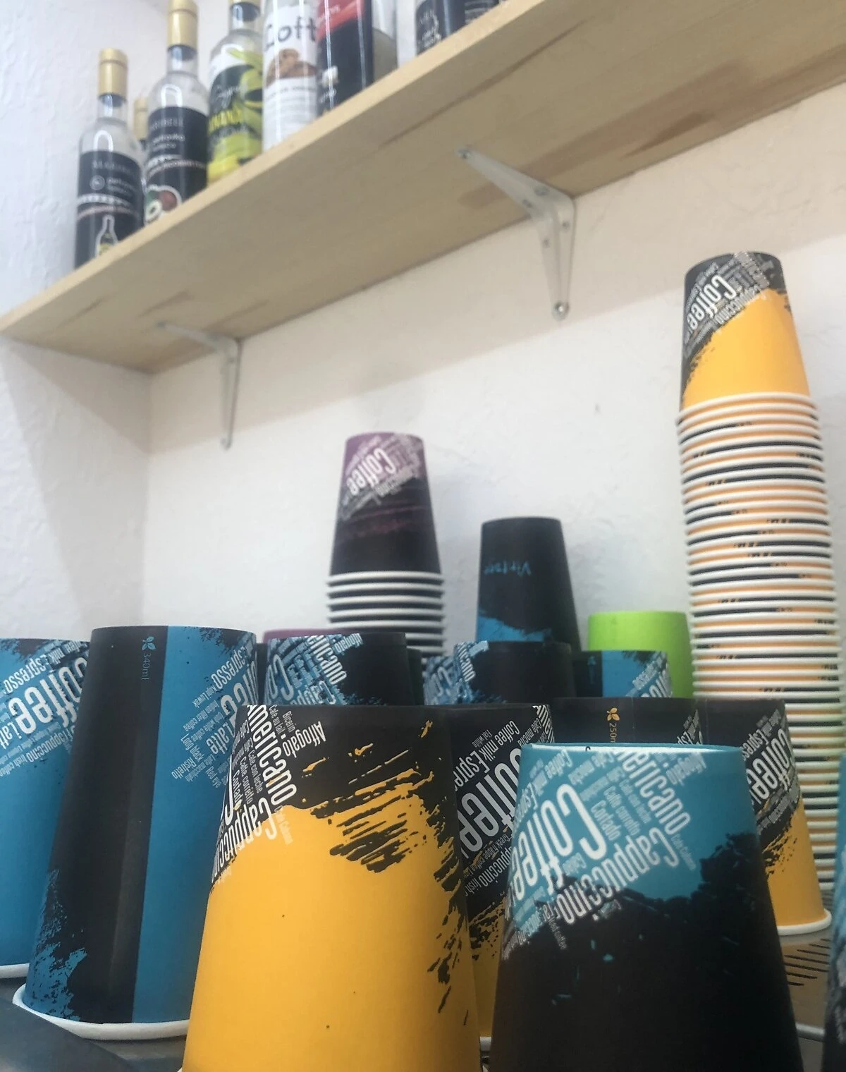 Приміщення, Дарницький: фасадний вхід, охоронна сигналізація, відкрита стоянка - фото 4