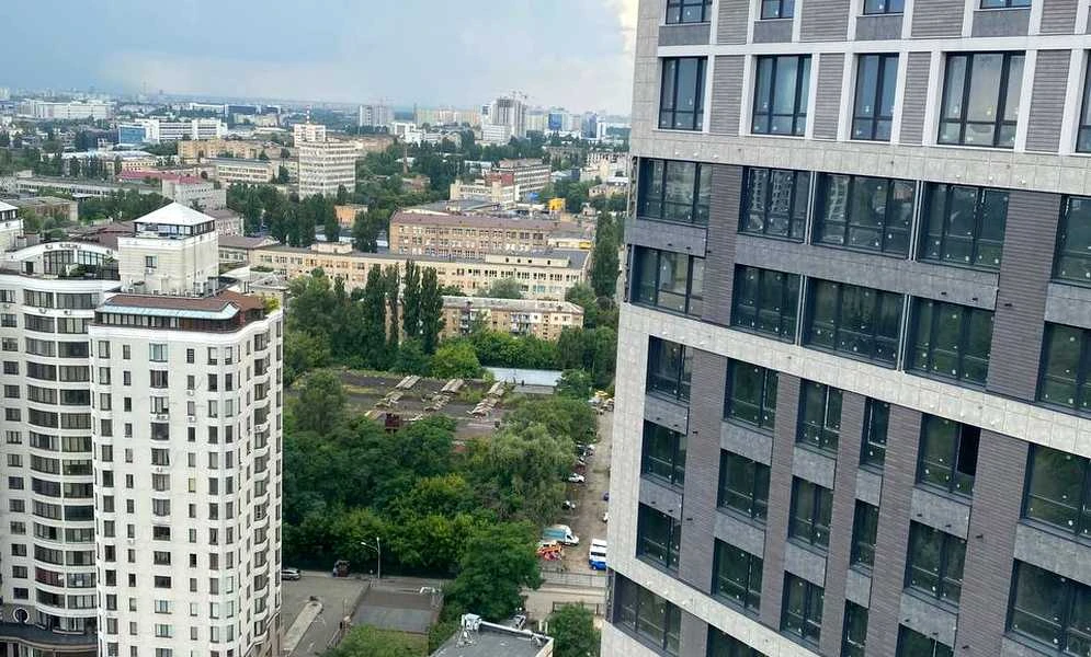 3-кімнатна квартира у ЖК Poetica: після будівельників, 27-й поверх - фото 2