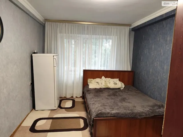 2-кімнатна квартира, Київ: косметичний ремонт, балкон - фото 3