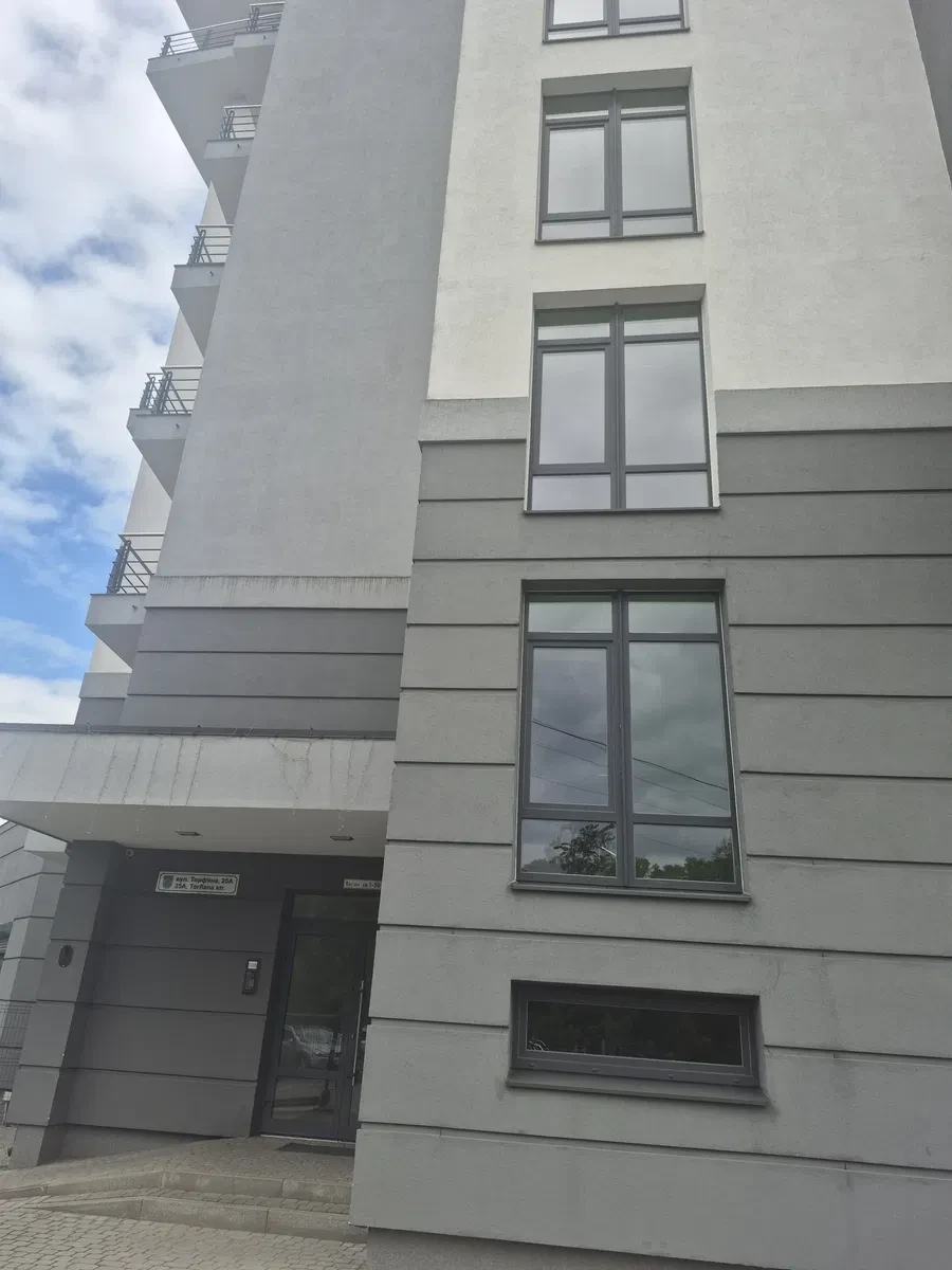 2-кімнатна квартира, Чорновола: новобудова, ремонт, ближній центр - фото 3