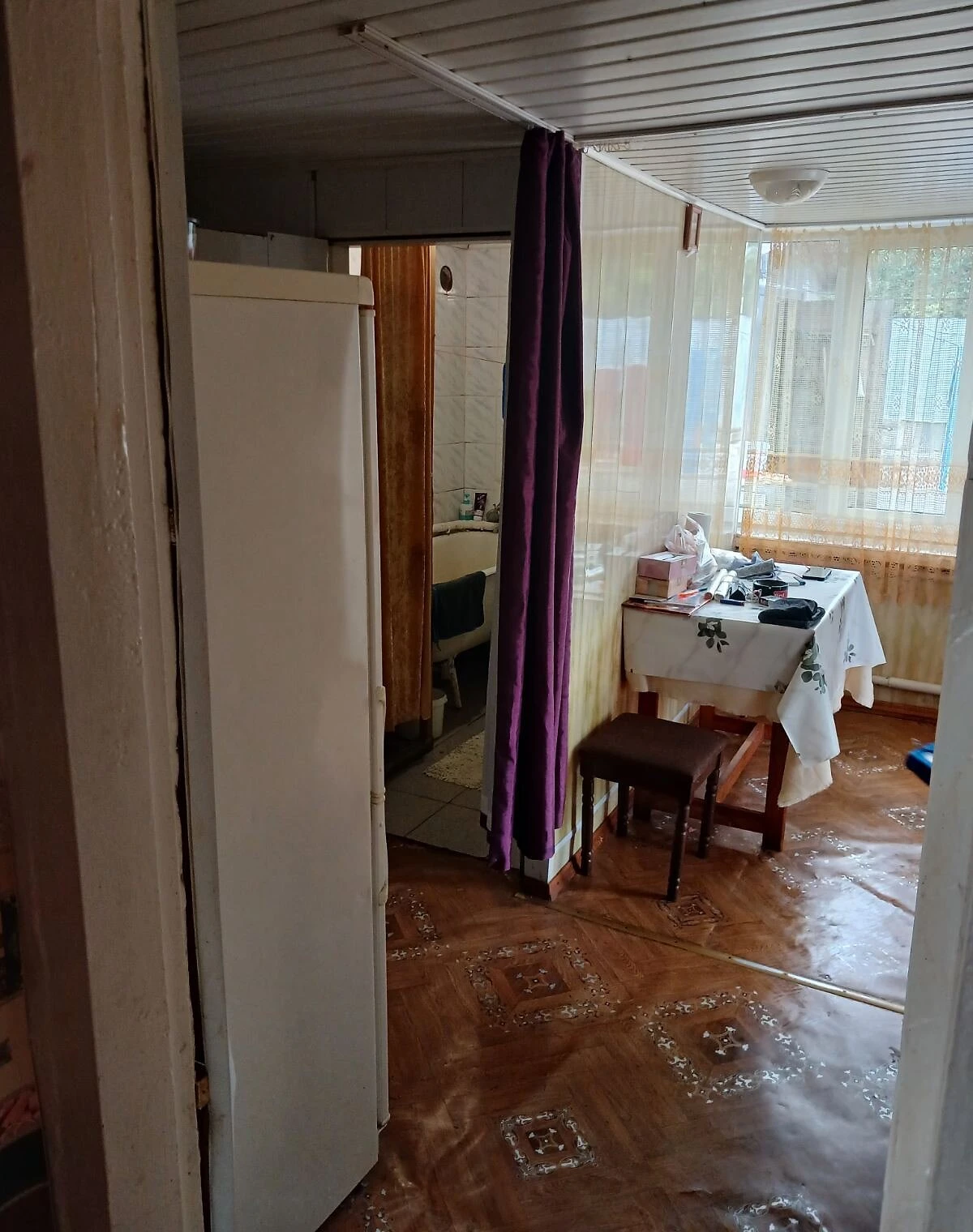 2-кімнатна квартира, Білогір'я: двір закритого типу - фото 2