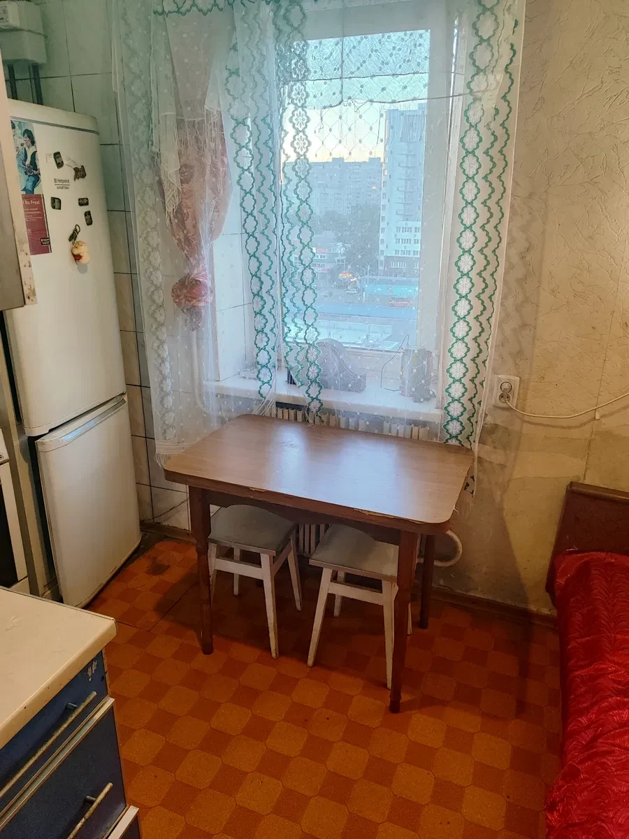 1-кімнатна квартира, Холодногірський: метро 200 м, цегляний будинок, фото 5