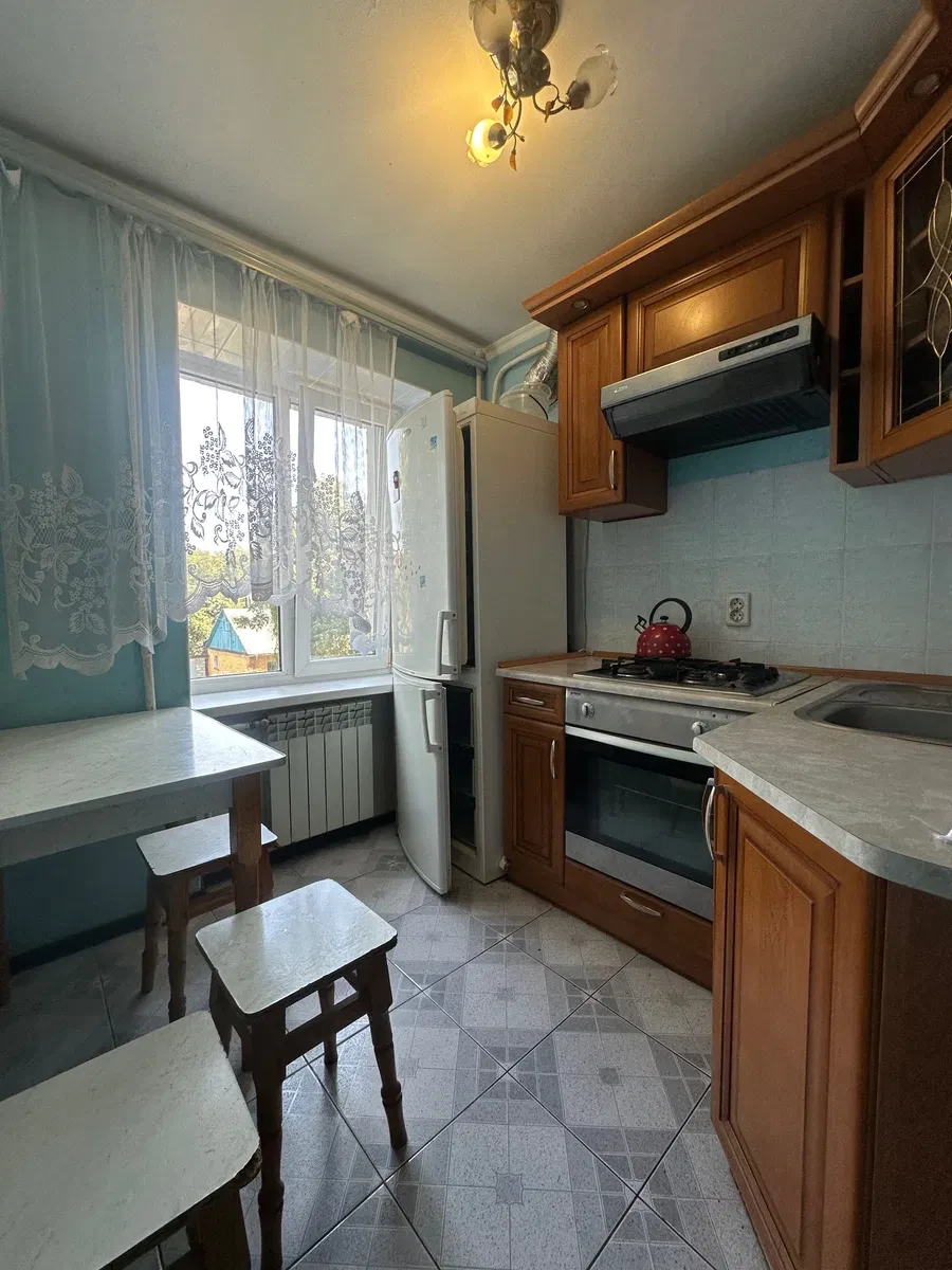 1-кімнатна квартира, Кам'янець-Подільський: косметичний ремонт, меблі, фото 5