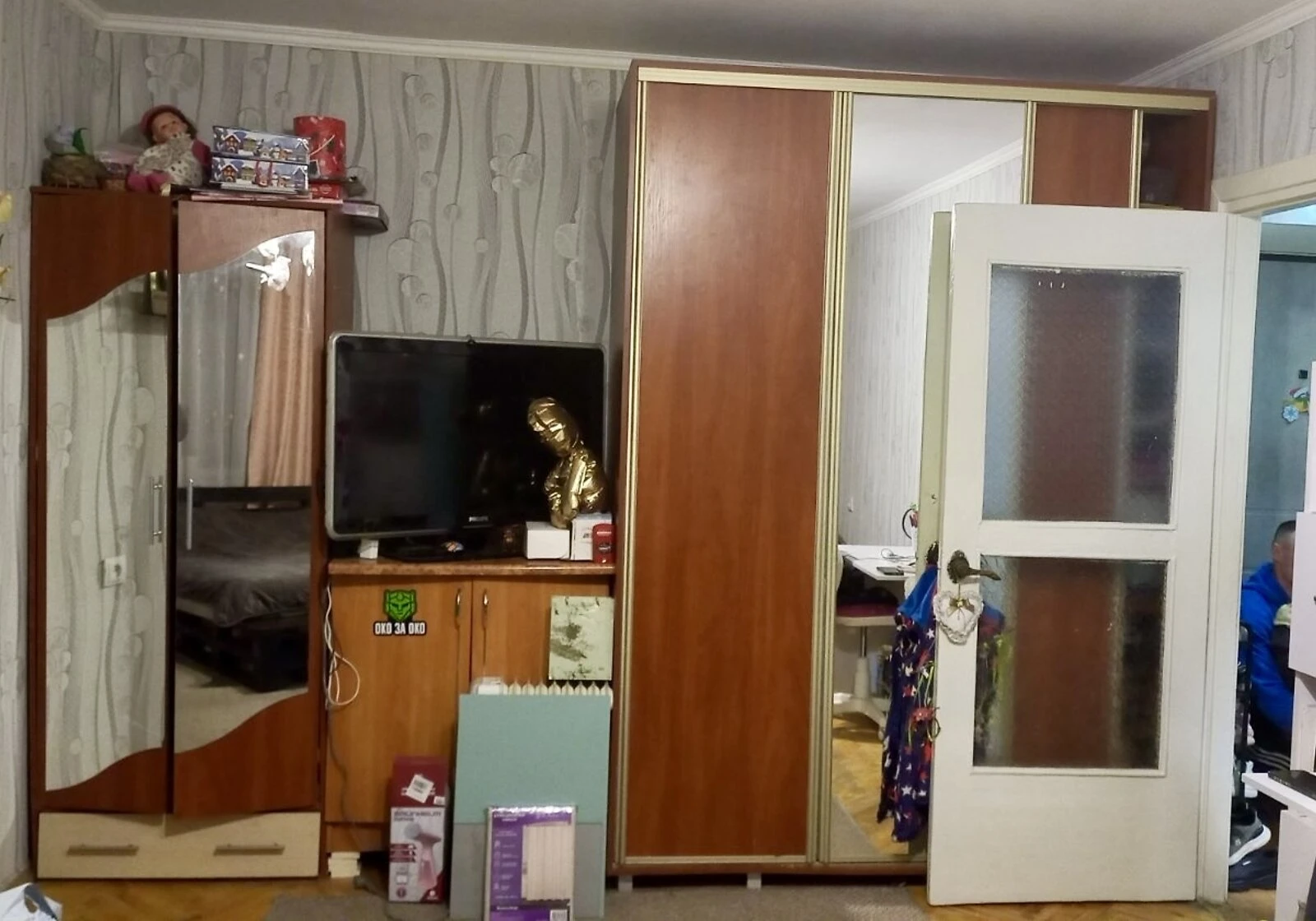 1-комнатная квартира, Теремно: балкон, кирпичные стены, фото 3