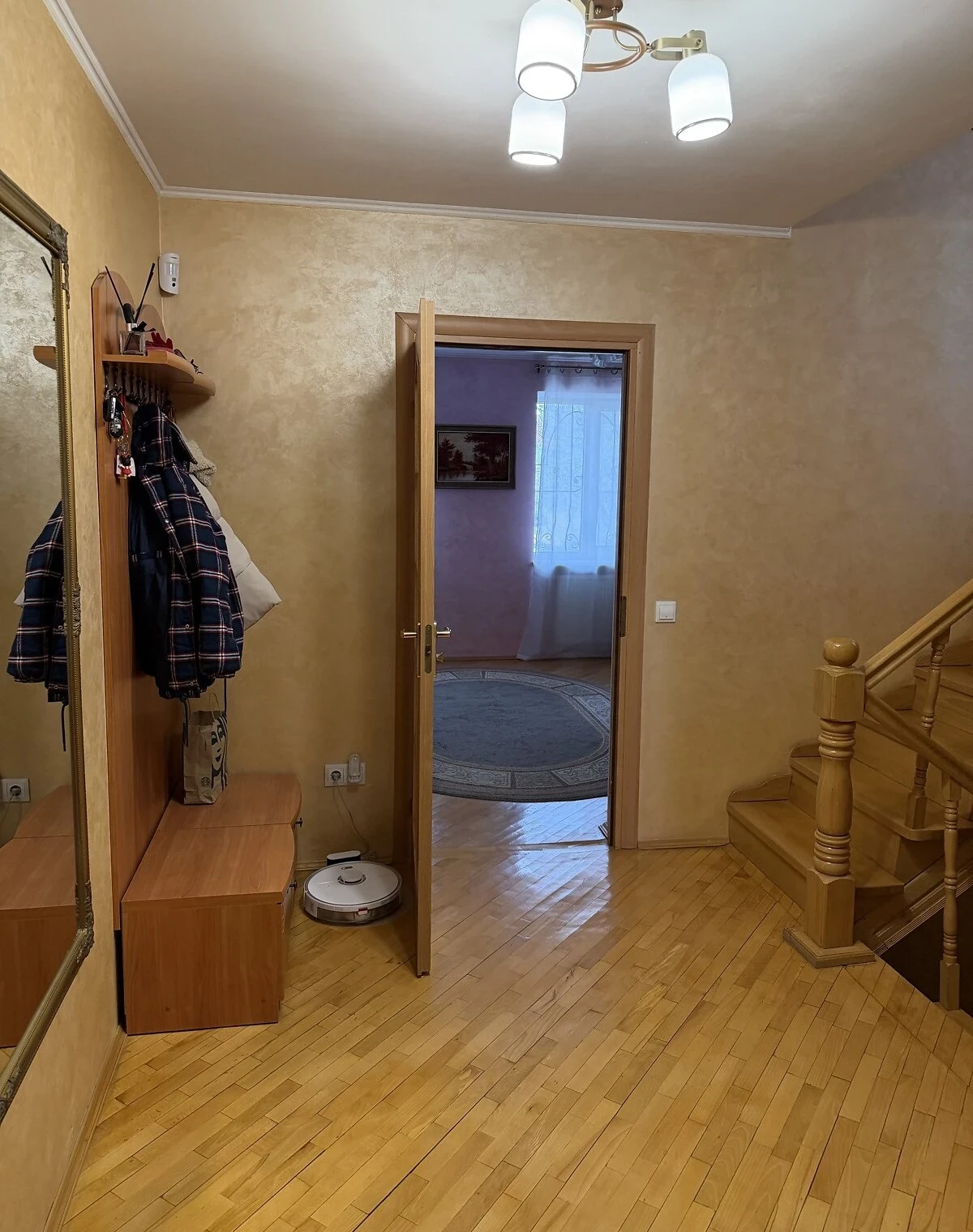 Таунхаус, Новый свет: 5 спален, газовое отопление, гараж, фото 5
