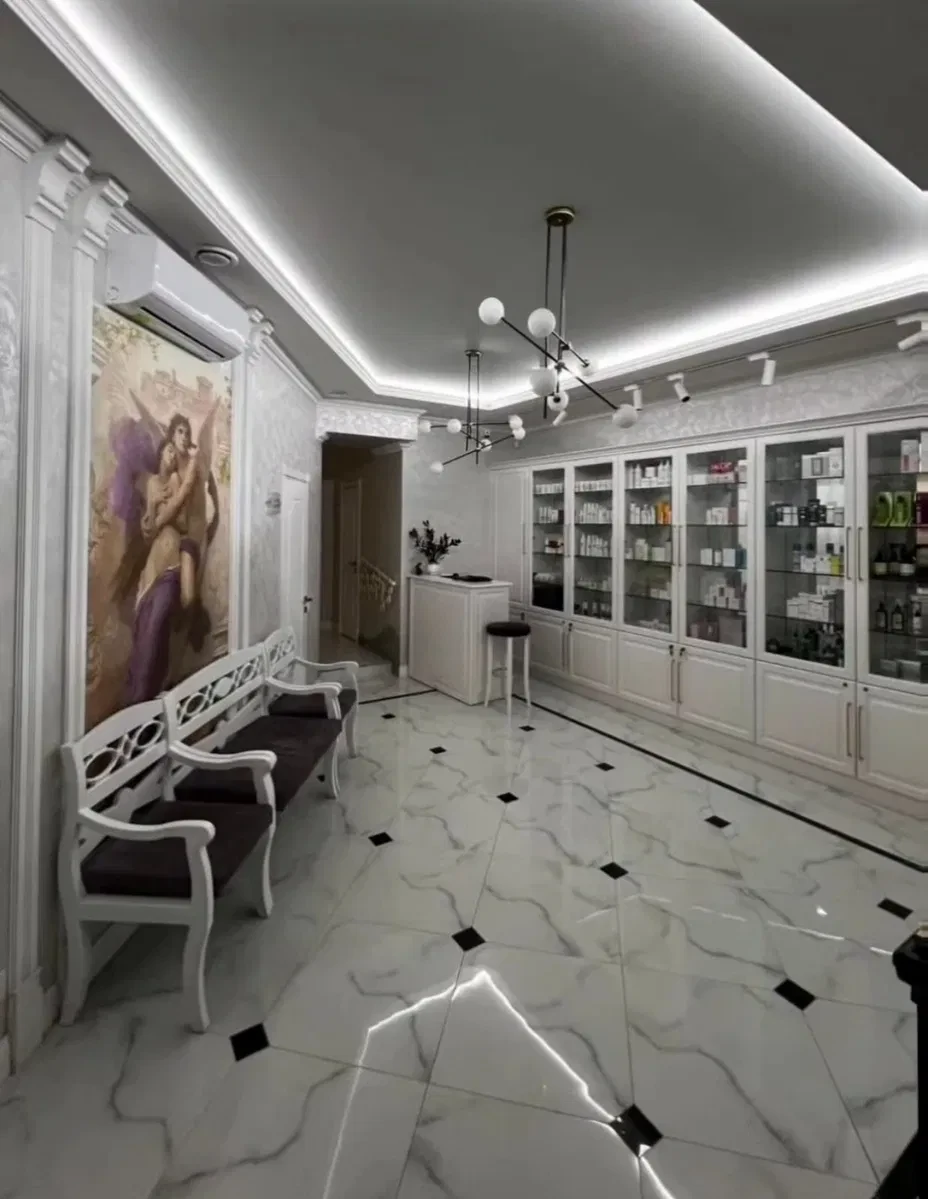 Приміщення, Виставка: сучасний ремонт, кабінетна система, фасадне - фото 4