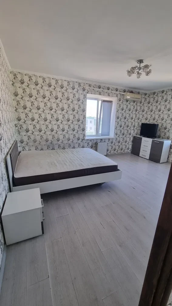 1-кімнатна квартира, Пересипський: тварини, ліфт та опалення без світла