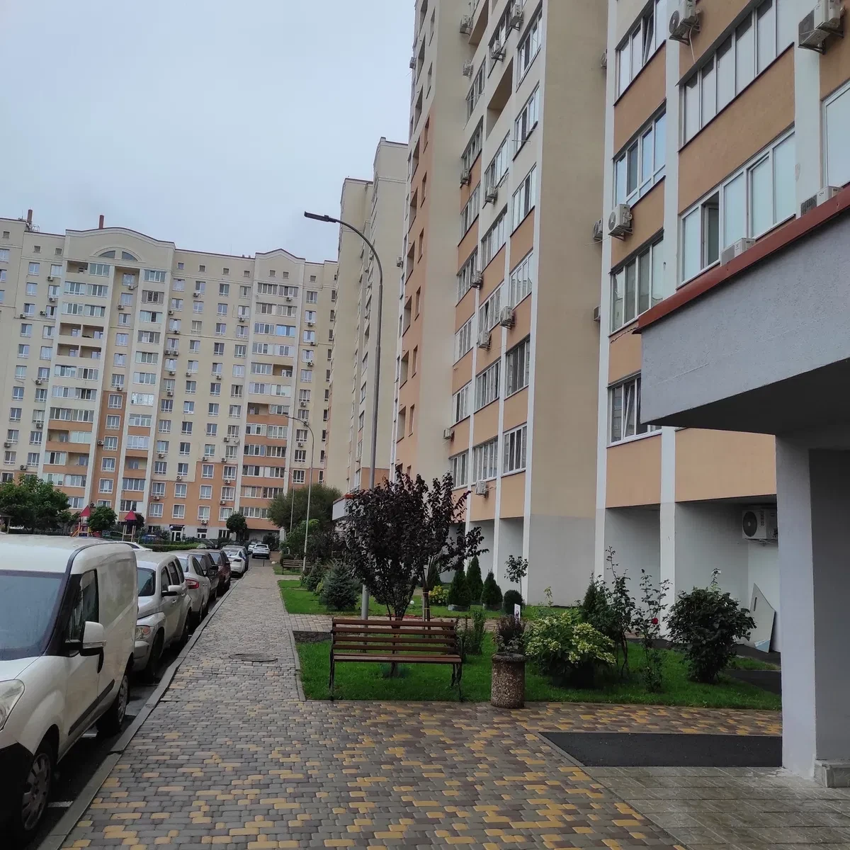 2-кімнатна квартира у ЖК Софія Київська: опалення й ліфт під час відключень - фото 3