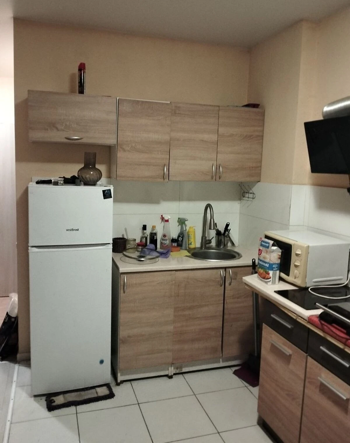 1-кімнатна квартира, Багринова гора: кухня-студія, ліфт працює без світла - фото 1