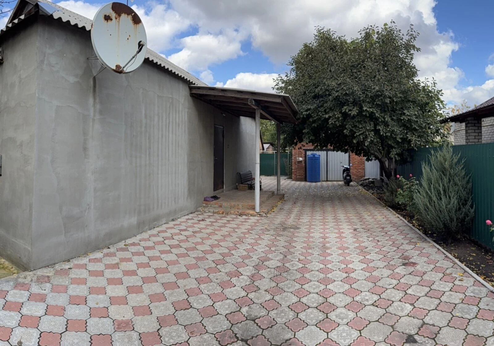 Будинок, Гусарівка (Барвінкове): 96 соток, 2 спальні - фото 2