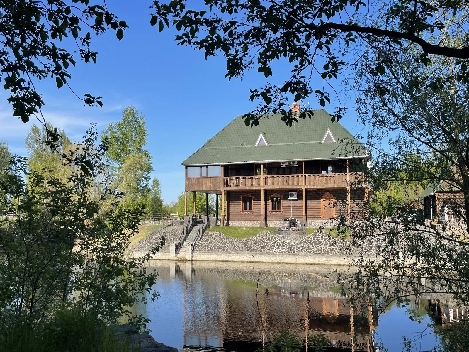 Будинок, Гнідин: резервне живлення, приватне озеро, басейн, фото 2