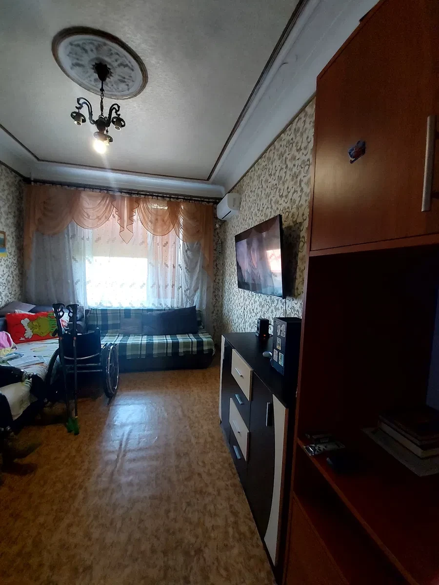 2-кімнатна квартира, Центрально-Міський: косметичний ремонт, високі стелі - фото 3