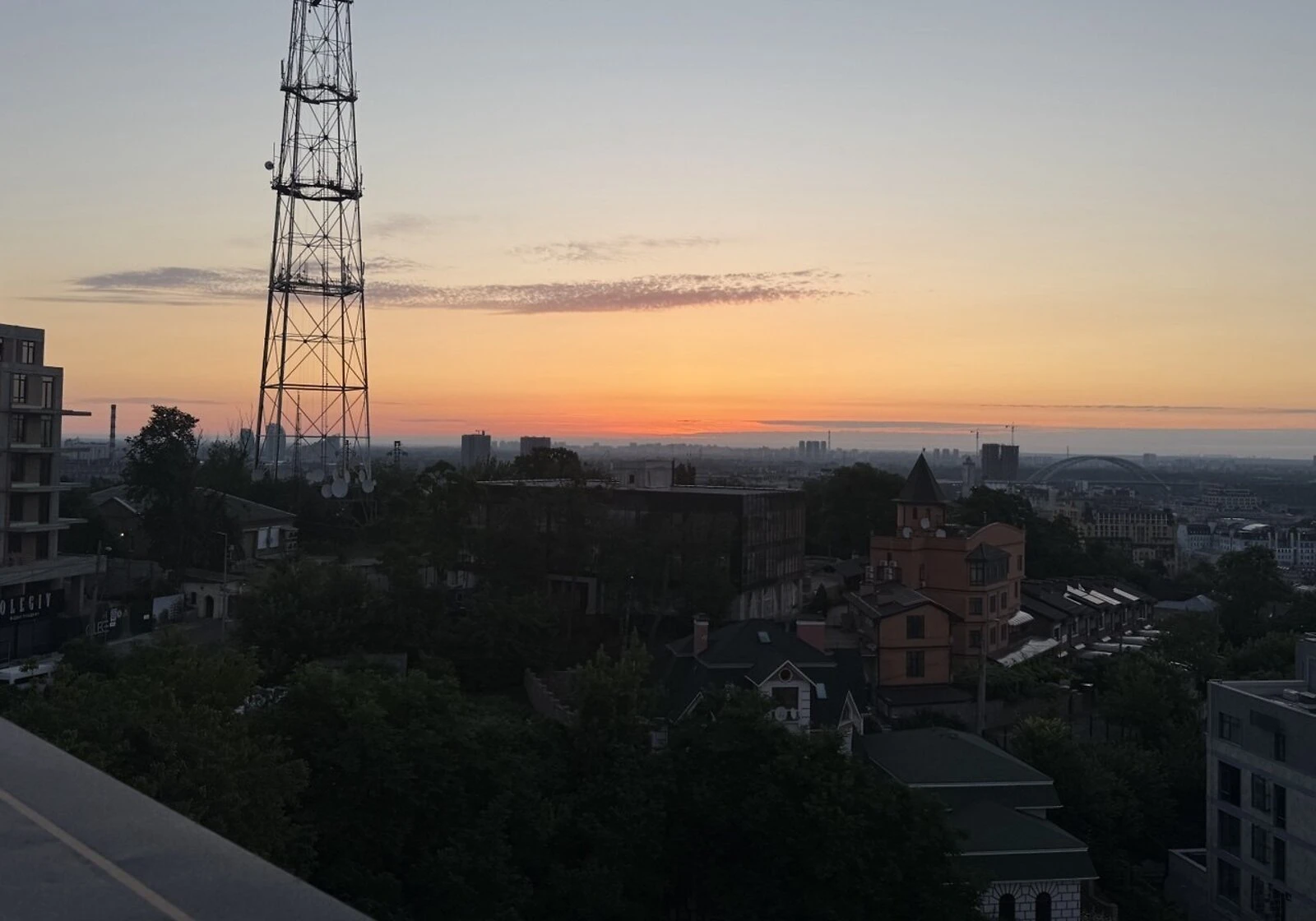 1-кімнатна квартира, Татарка: тераса, панорамні вікна - фото 2