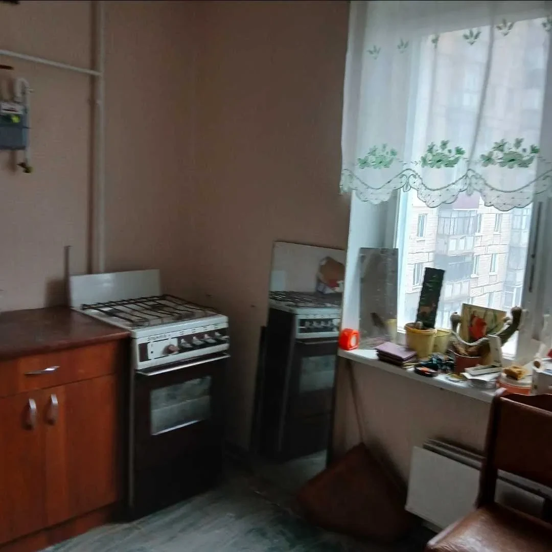 1-кімнатна квартира, Тернівський: біля 8-ї міської лікарні, великий двір - фото 2