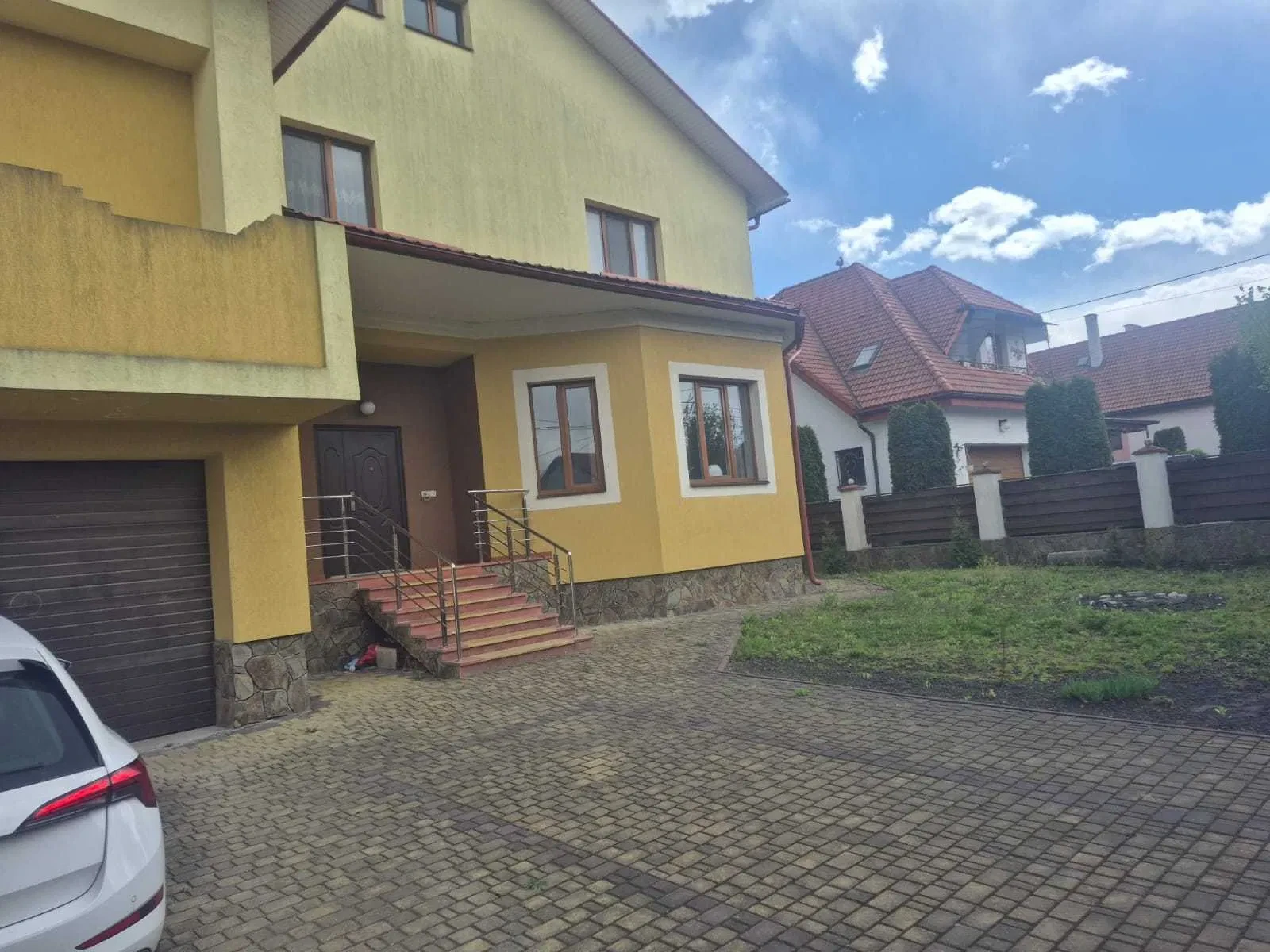 Будинок, Угринів: дизайнерський ремонт, гараж на 2 авто, фото 2