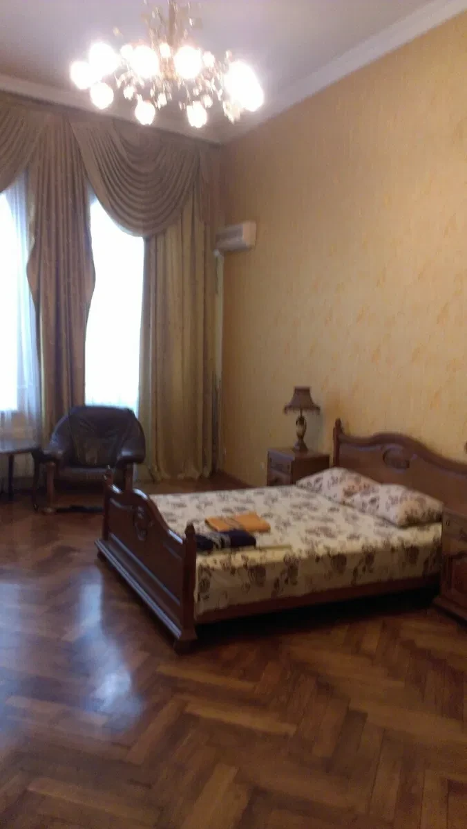 2-кімнатна квартира, Приморський: дві спальні по 30 м², море поруч