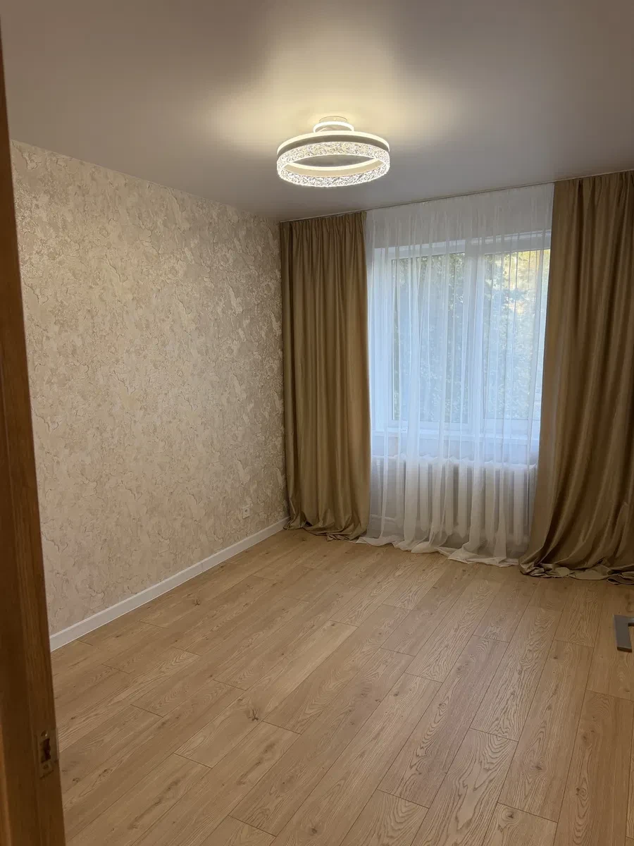 2-кімнатна квартира, Аеропорт: євроремонт, нова електрика, фото 3