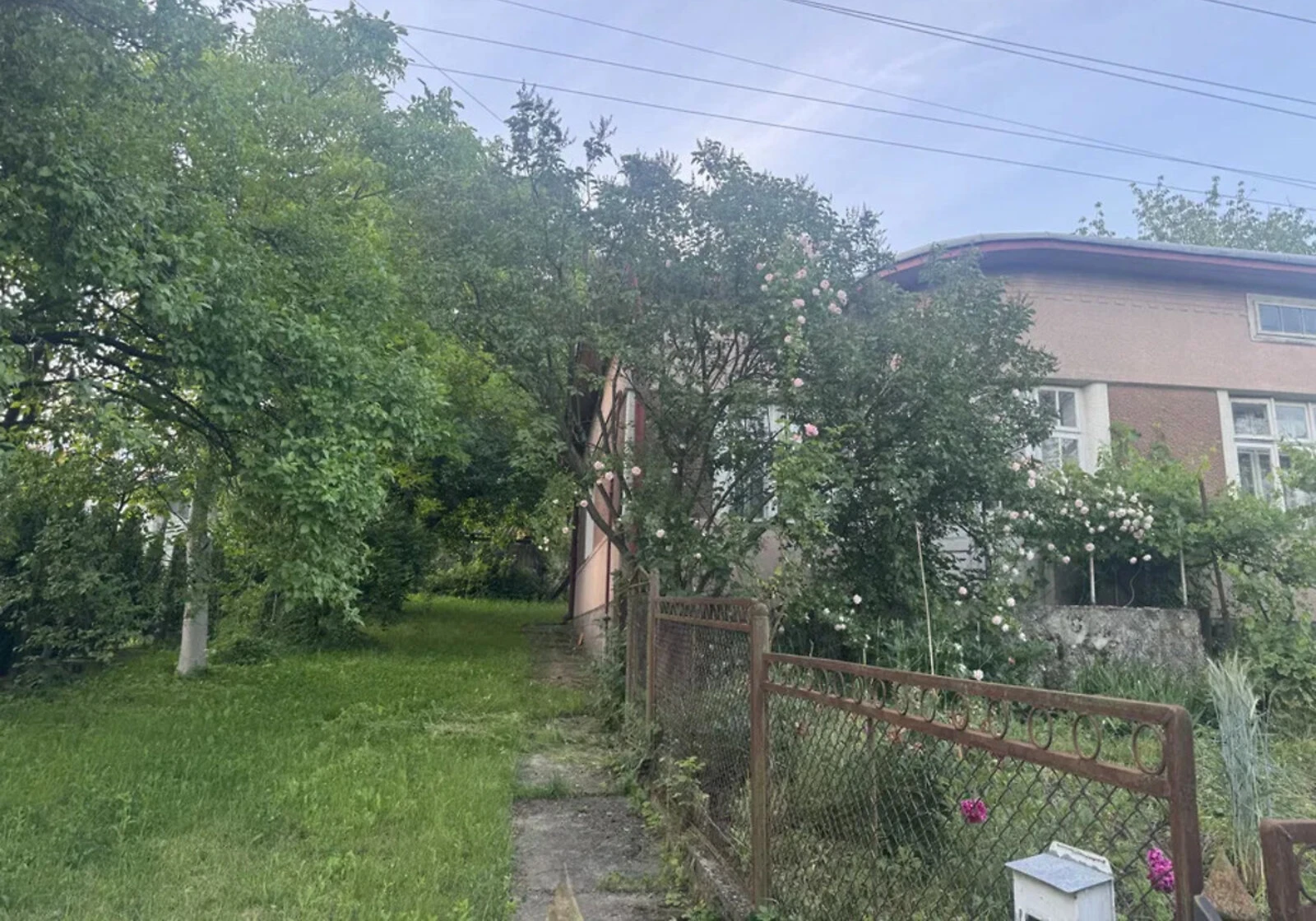 Дом, Долина: колодец, сад и хозяйственные постройки - фото 1