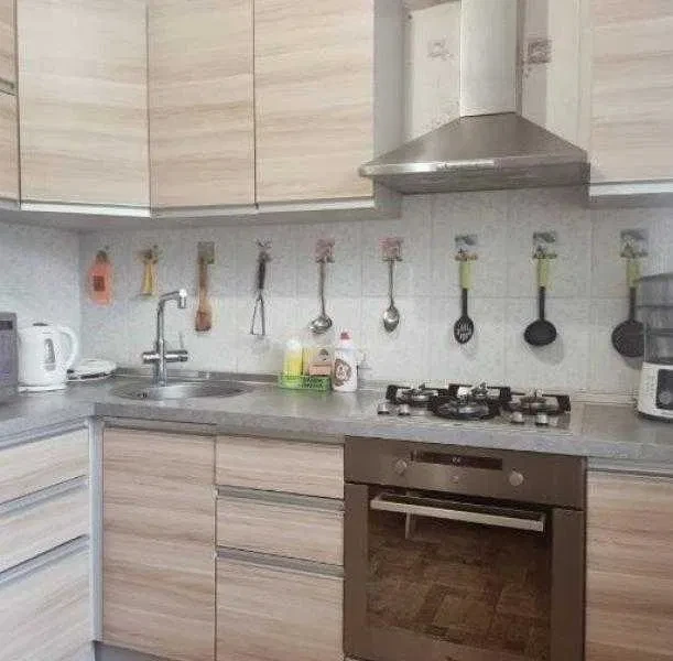 1-кімнатна квартира, ХТЗ: капітальний ремонт, торг