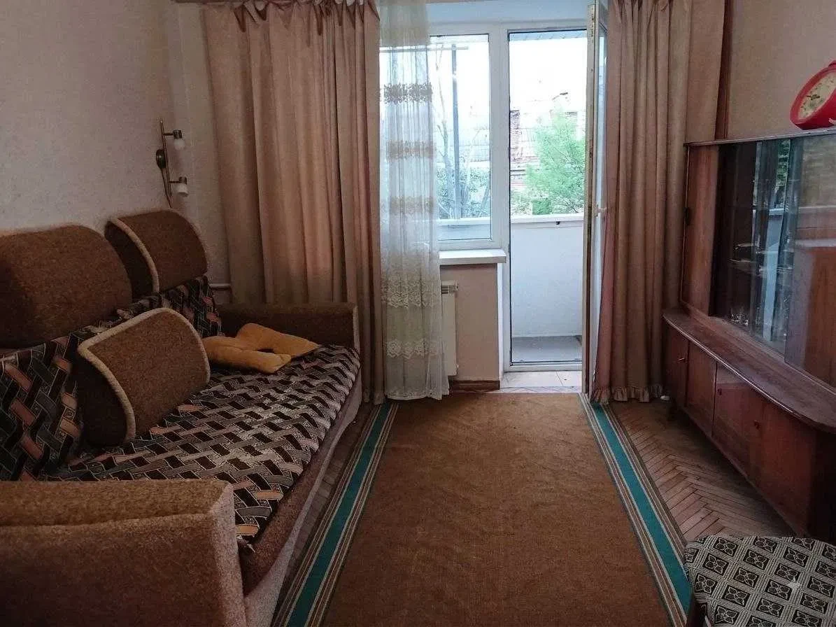 2-кімнатна квартира, Печерський: опалення і вода без світла, метро Кловська