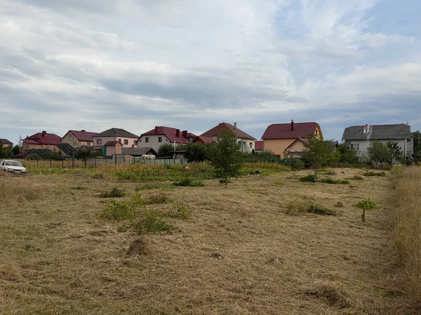 Ділянка 7,06 соток, Опришівці: під будинок, мережі на межі - фото 1