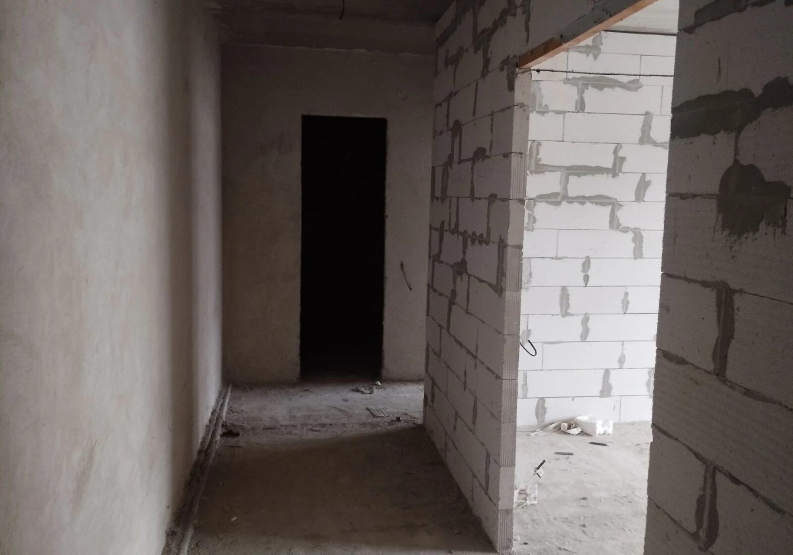 2-кімнатна квартира, Виставка: індивідуальне газове опалення, панорамні вікна - фото 4