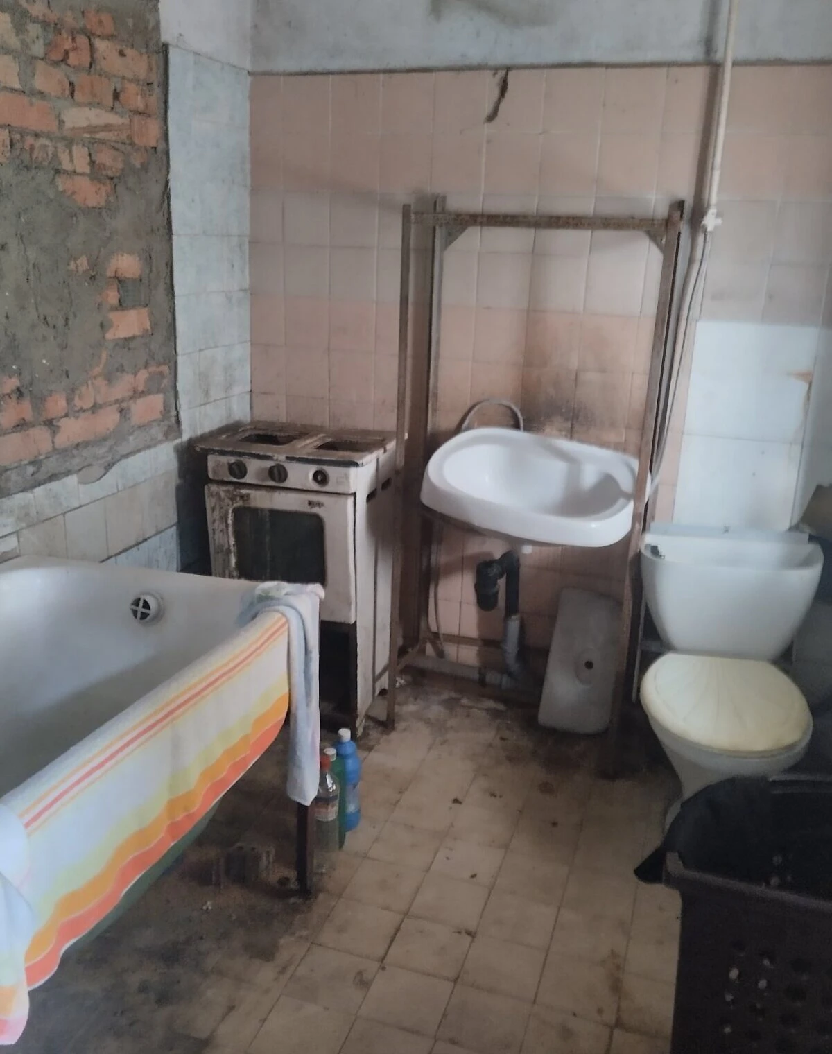 Будинок, Центральний: басейн, сад, єВідновлення, фото 2