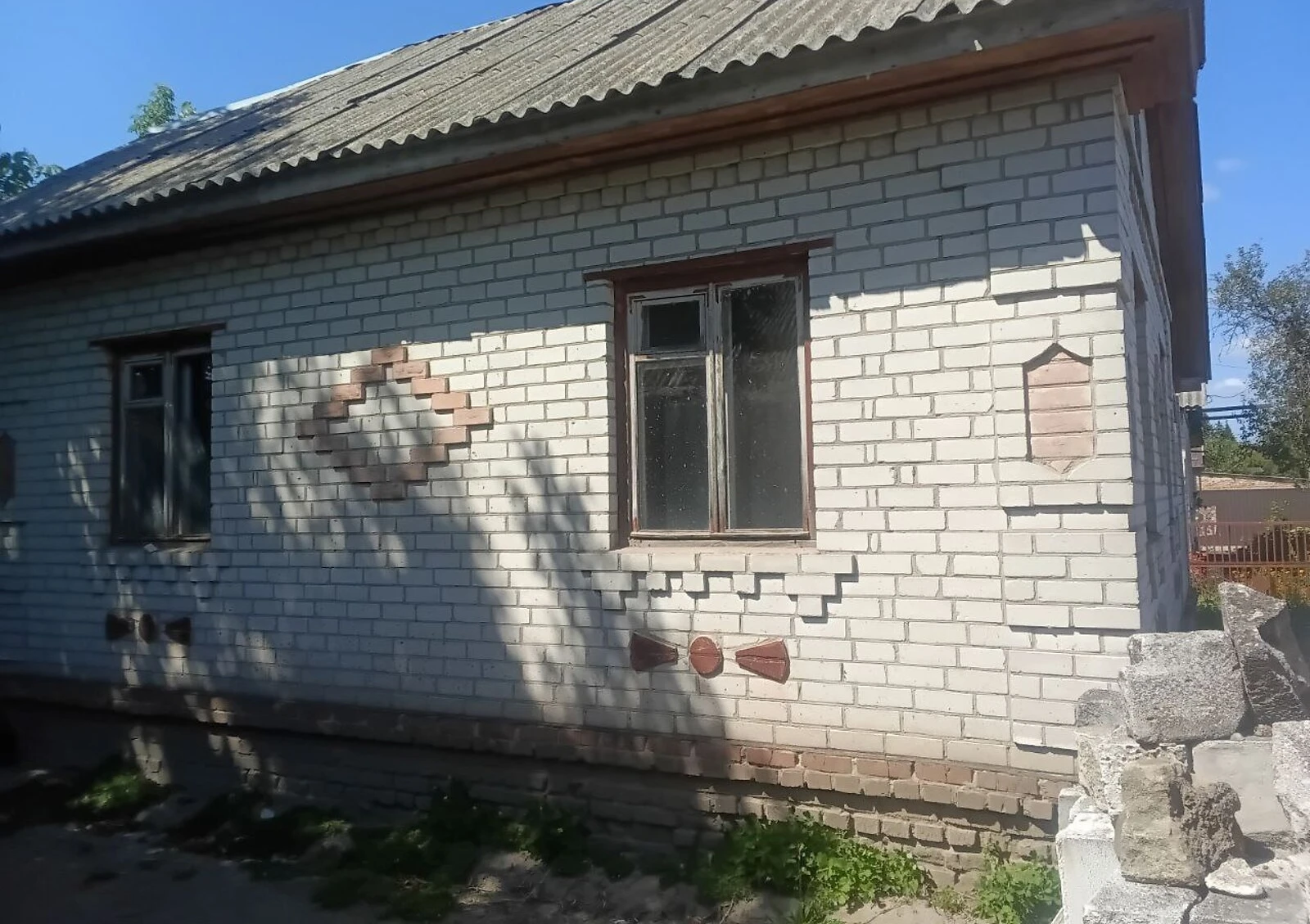 Будинок, Мена: ділянка 500 м², веранда, гараж - фото 3