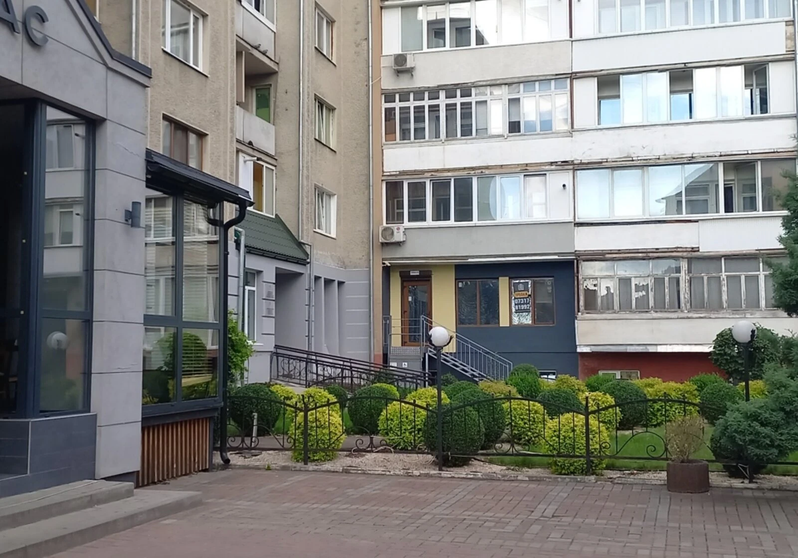 Комерційне приміщення, Центр: фасадне, пандус, захисні ролети - фото 3