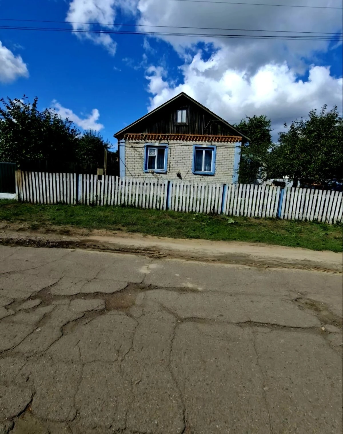 Будинок, Білки: 37 соток, свердловина, газове і пічне опалення - фото 2