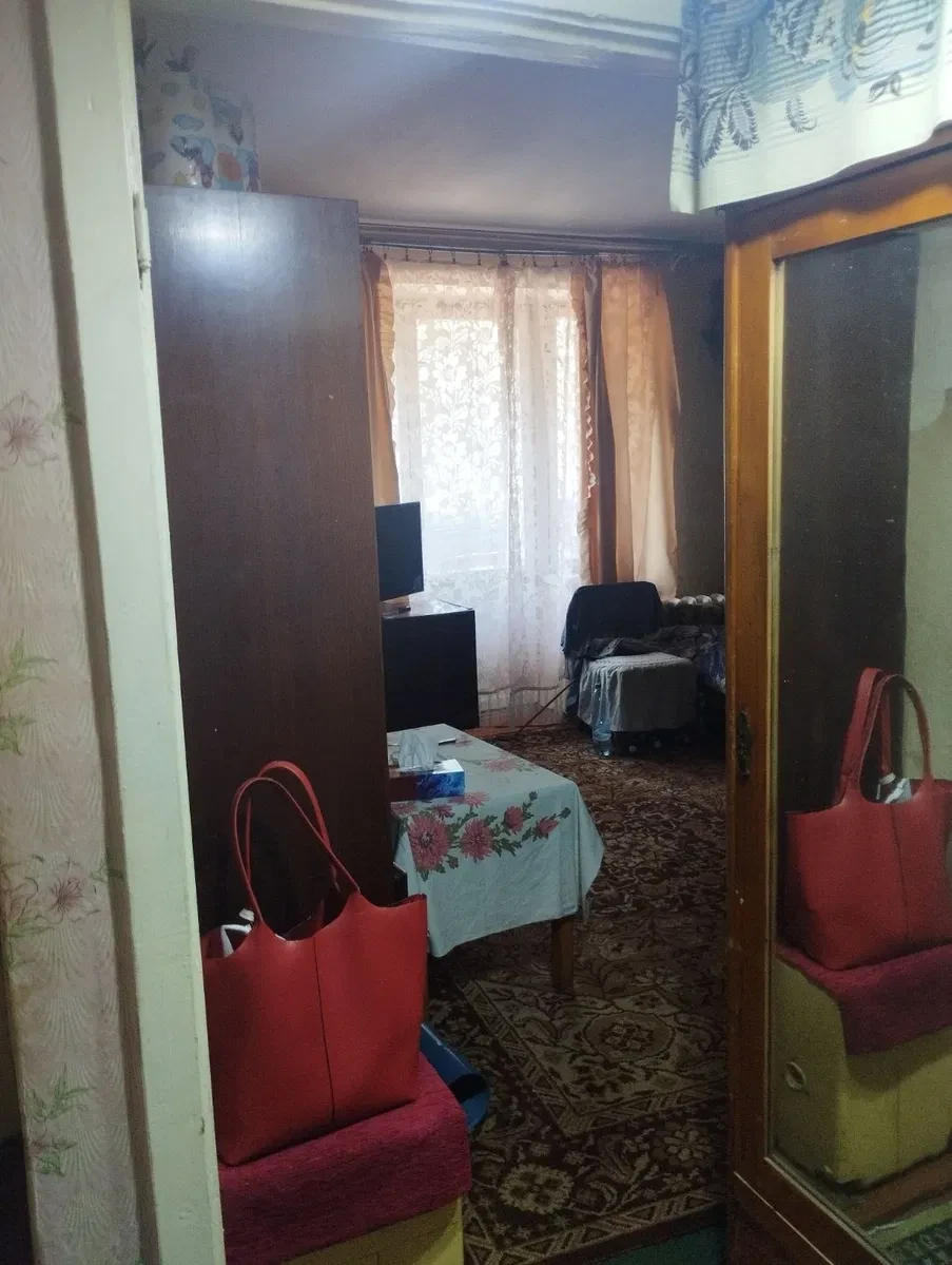 1-кімнатна квартира, Васильків: кімната 19,6 м², газова колонка - фото 3