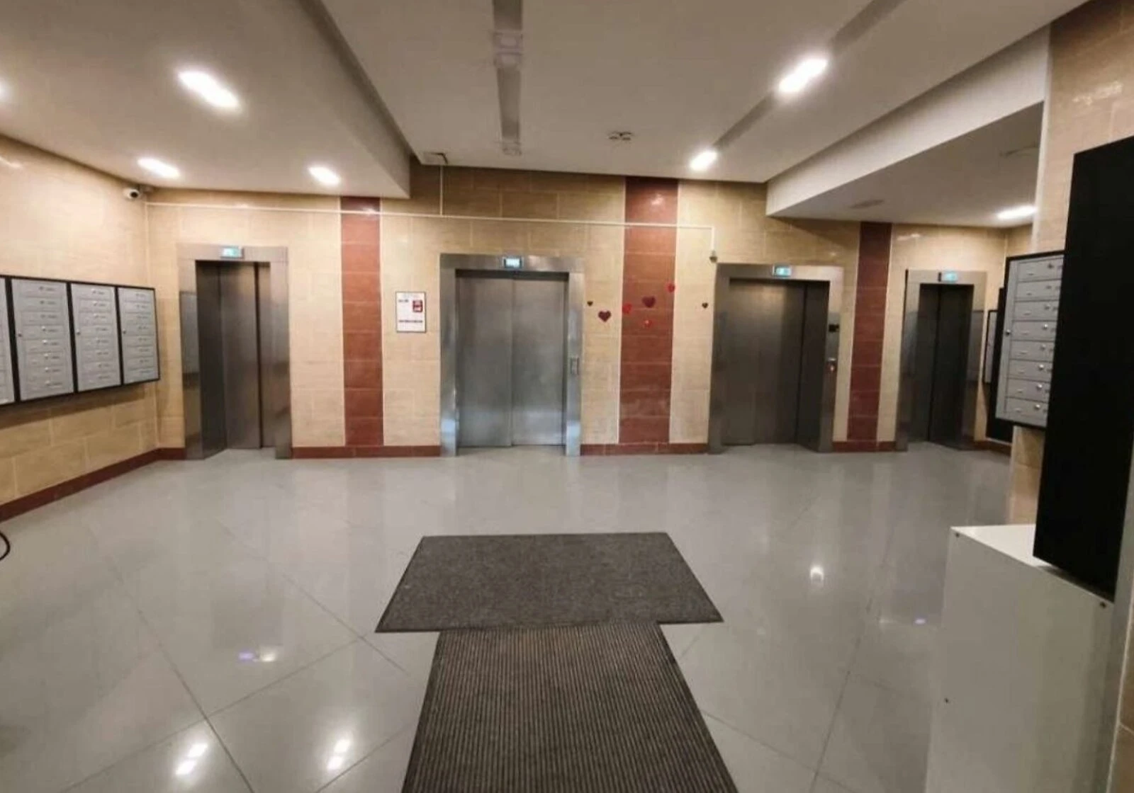 2-комнатная квартира, Ветряные Горы: евроремонт, лифт и вода без света, фото 3