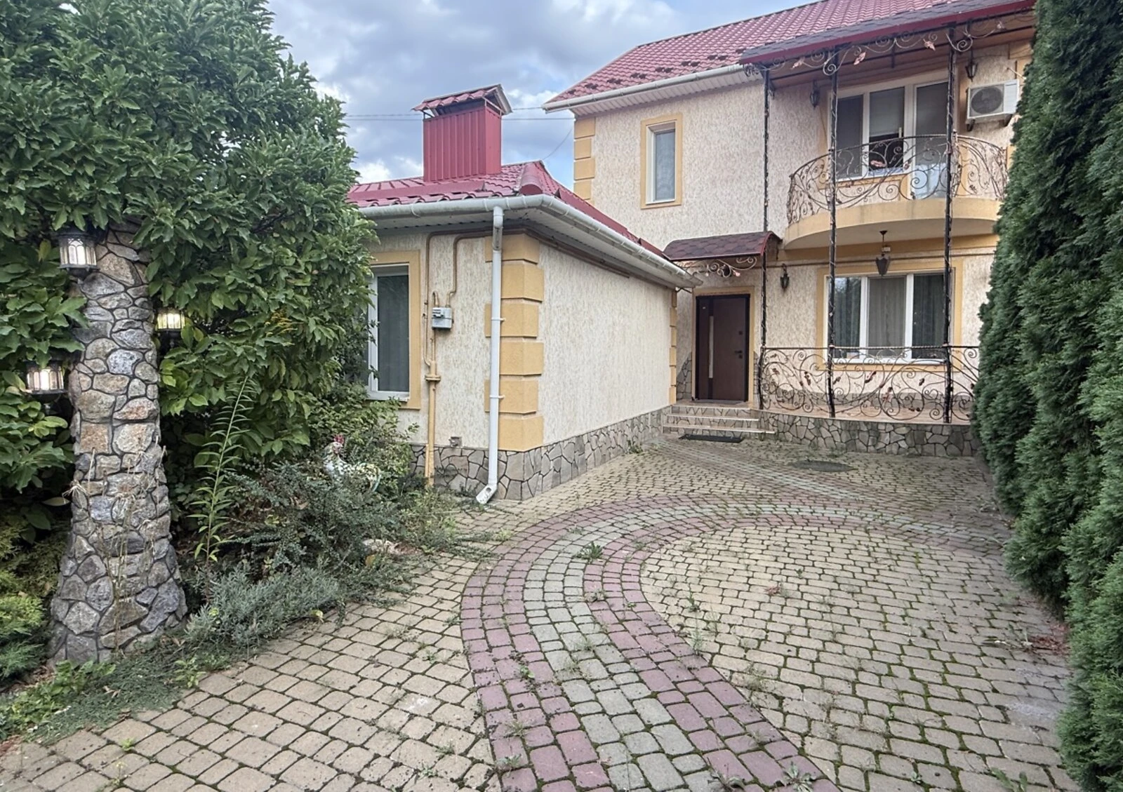 Будинок, Слов'янка: дизайнерське оформлення, бесідка, гараж із підвалом - фото 2