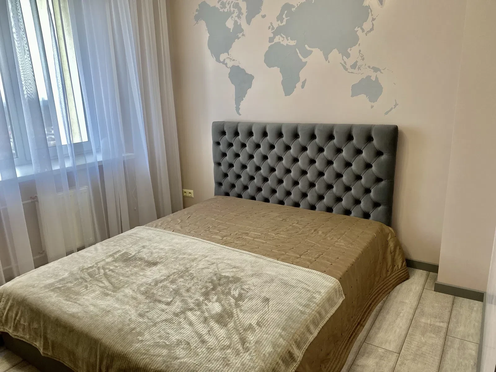 3-комнатная квартира в ЖК Чайки: авторский ремонт, балкон с видом, фото 5