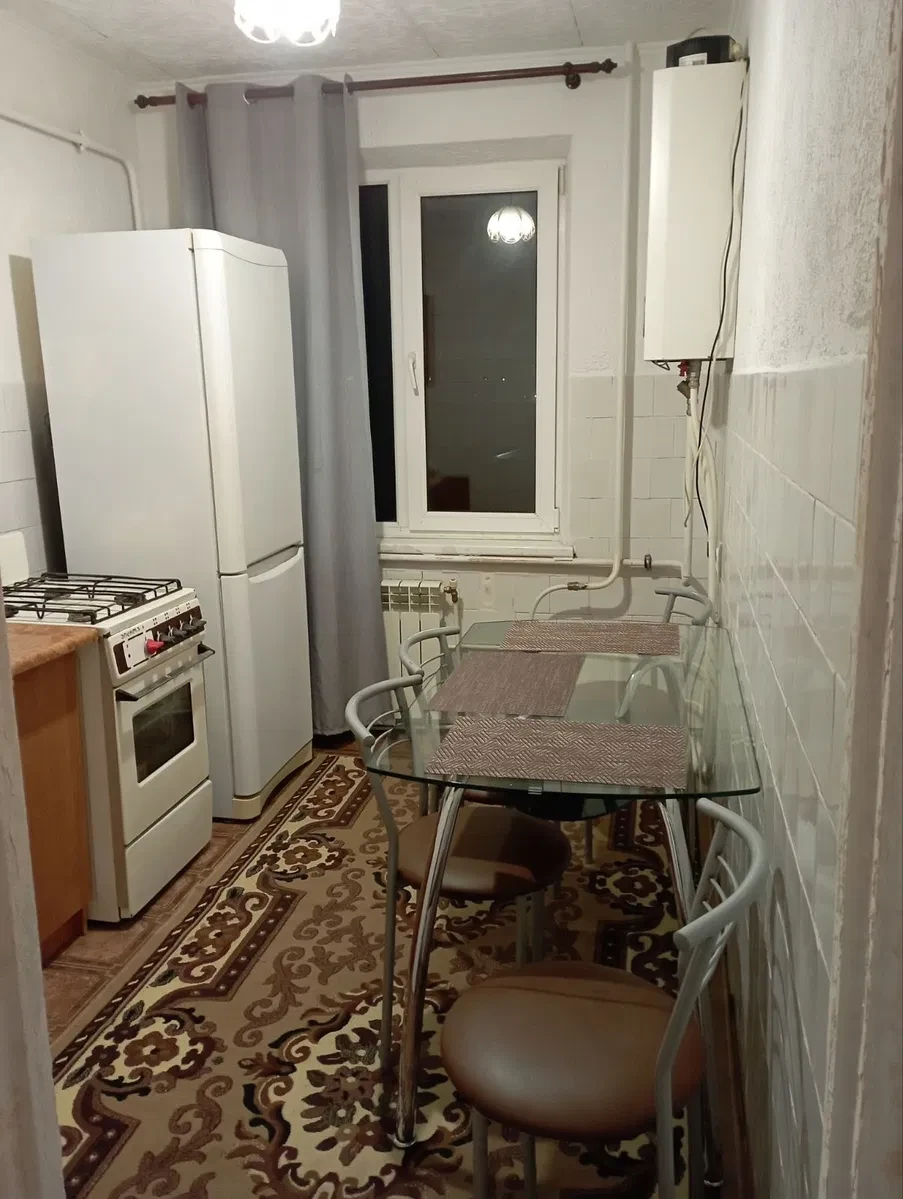 3-кімнатна квартира, Центрально-Міський: автономне опалення, з песиком